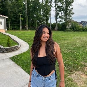 Meet your Posher, Kaysee